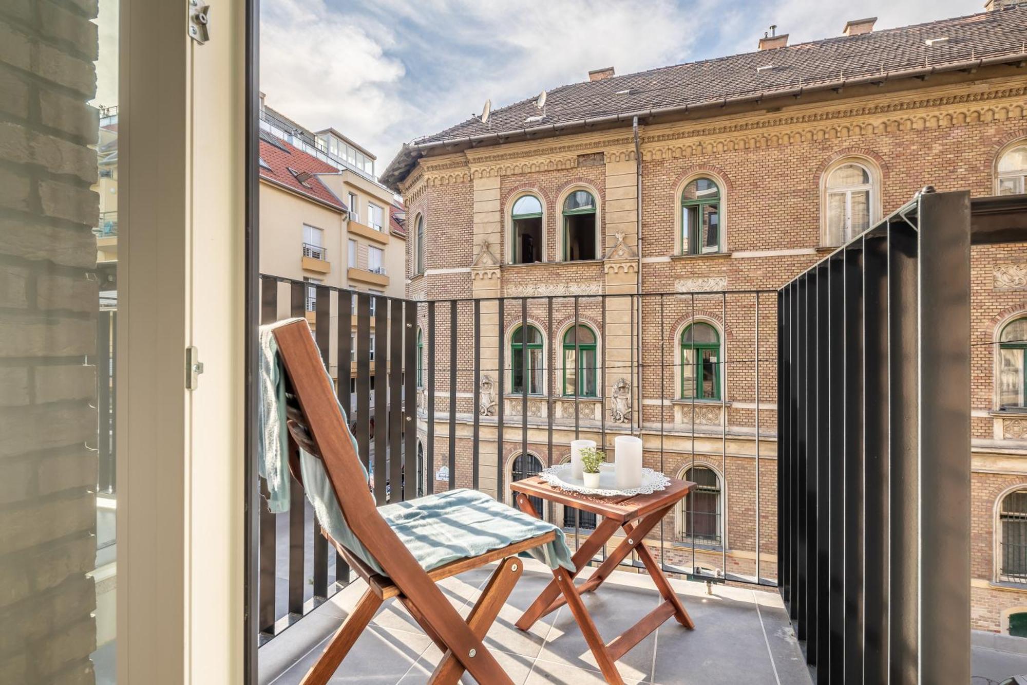 Marone Residence Apartments Budapeste Exterior foto